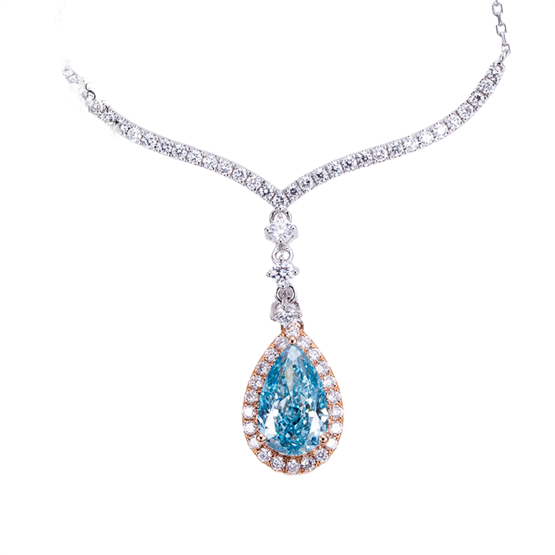 Aura of Elegance Collection Pear-shaped Aquamarine and Diamond Pedant
